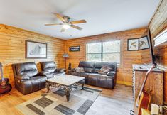 Others 6 Sevierville Home w/ Hot Tub: 3 Mi to Natl Park