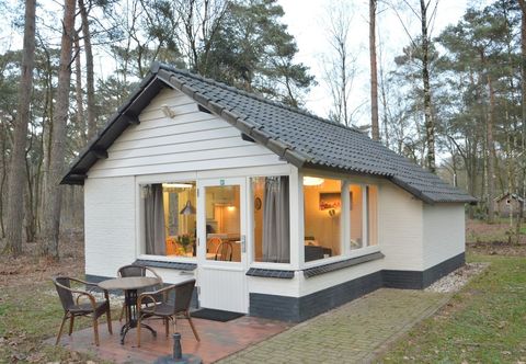 기타 Completely Detached Bungalow in a Nature-filled Park by a Large fen