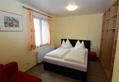 其他 6 Sunlit Cabin With Jacuzzi in Turracherhohe