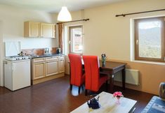 其他 5 Traditional Apartment in Poffabro With Fireplace