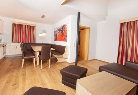 Lainnya Apartment in Wald im Pinzgau With Swimming Pool and Views