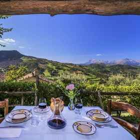 Primary image 1 Gorgeous Apartment With Pool Near Sibillini Mountains, Hotel Bolognola