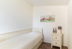Others 5 Cosy Holiday Home in Appelscha With Garden