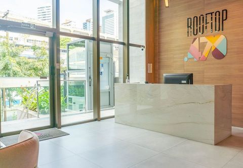 其他 Flats no Rooftop 470 por Yolo