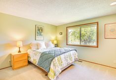 其他 3 4 Mi to University of Oregon: Bright Eugene Home!