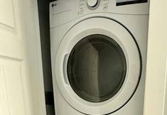 Others 2 Modern Cozy Unit With King Bed