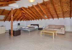 Others 5 Incredible Large Villa In Paphos Sleeps 14 Children Pool, Jacuzzi, Huge Garden