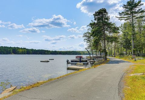 其他 Mohican Lake Home w/ Private Dock, Near Hiking!