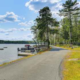 Primary image1Mohican Lake Home w/ Private Dock, Near Hiking!,Brook House Gallery Incorporated飯店