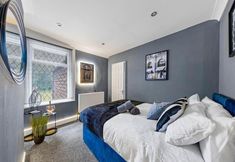 Others 2 Charming Chatham Apartment With 3 Bedrooms