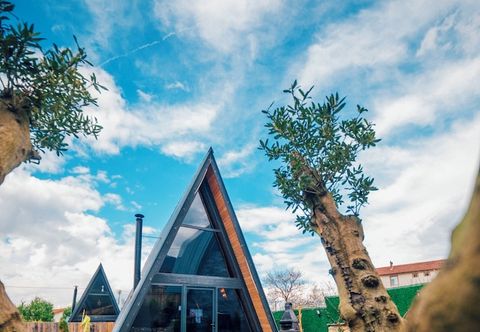 Lain-lain KARMATTE BUNGALOW