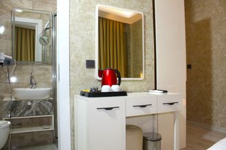 Others 4 Sword Suit Hotel