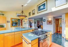 其他 4 Unique Home w/ Beautiful Mtn Views!