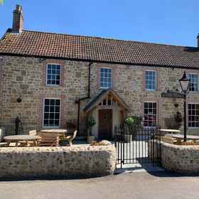 Primary image1The Bell Broadway,萨默塞特飯店