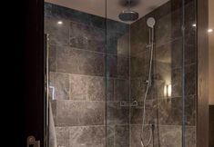 기타 6 Dakota Newcastle