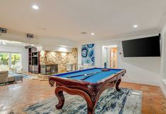 Khác 6 Coral Ridge Getaway by Avantstay Pool, Hot Tub, Billiards + 5mins to Beach!