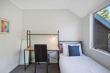 其他 Glen's Hidden Gem with Parking and Deck