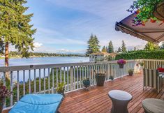 อื่นๆ 2 Lakefront Home w/ Fire Pit, Dock in Kent!