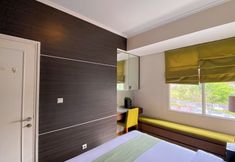 Others 4 Modern Look 1BR Apartment at Silkwood Residence