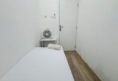 อื่นๆ 6 Compact and Restful 2BR at Menara Rungkut Apartment