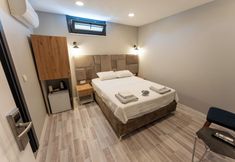 Others 2 Lacasa Royal Hotel