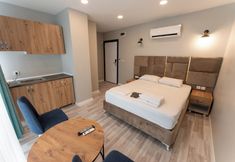 Others 6 Lacasa Royal Hotel