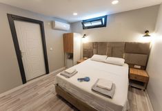 Others 3 Lacasa Royal Hotel