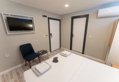 Others 4 Lacasa Royal Hotel