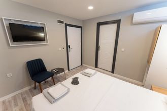 Others 4 Lacasa Royal Hotel