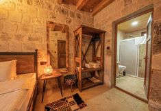 기타 4 Cappalace Stone House