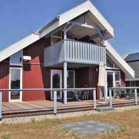 Primary image 1 Ferienhaus im Ferienpark Mirow, Mecklenburg Lake Plateau Hotels