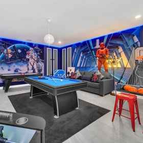 Primary image 1 壮丽的星球大战主题房间 带泳池和水疗中心!7卧室别墅, Calabay Palms Villa 酒店