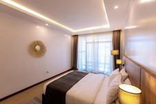 Khác Maya Residences