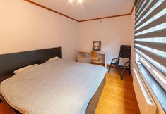 Khác 2 Stunning Holiday Home for 5 Adults in Recht