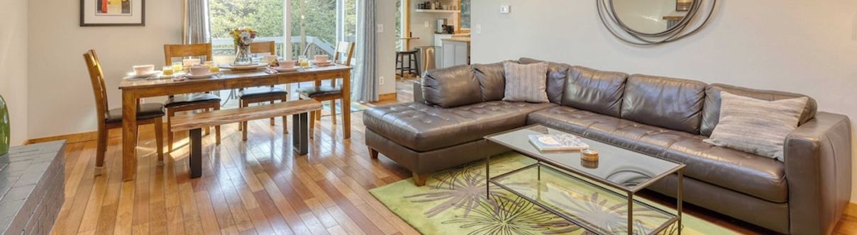 อื่นๆ Royal Canoe by Avantstay Walk to the Shore + Private Yard