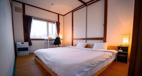 Others 2 Winter Whale Lodge