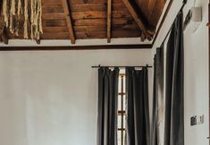 Others 4 Eski Yeni Tatil Evi