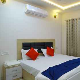 Room 1 The Balcony Suites, G.M.C. Balayogi Athletic Stadium Hotels