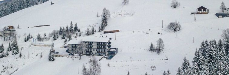 其他 Penthouse With Shared Pool