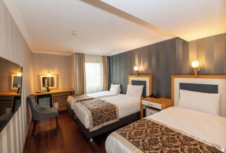 Lain-lain 4 Crestium Hotel Premium Square