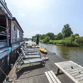 Primary image 1 Cushy Boat in Merkem With Terrace, Kortemark Hotels
