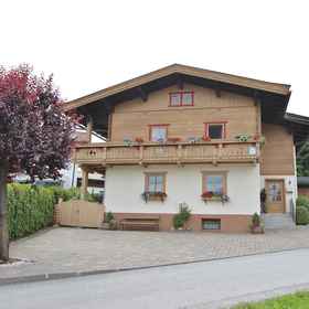Primary image 1 Cosy Apartment With Garden in Salzburger Land, Bruck an der Großglocknerstraße Apartments