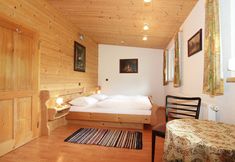 Others 2 Holiday Home Near ski Resort in St. Gallenkirch