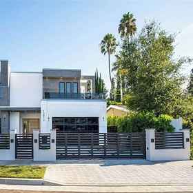 Primary image 1 Cumpston Oasis, Van Nuys Sherman Oaks War Memorial Park Hotels