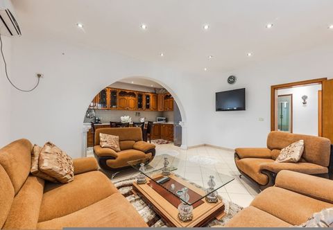 Others Authentic Lake View Apartment