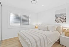 Others 3 Stay on Sunbrite