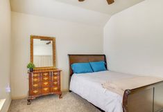 其他 6 < 1 Mi to Lake Conroe: Home w/ Furnished Patio!