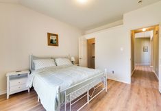 อื่นๆ 5 Pet-friendly Murphy Home: Fenced Yard & Patio!