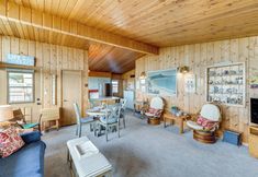 Others 4 Bayfront Retreat w/ Private Beach in Birch Bay