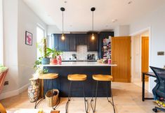 Others 5 87 Gauden Road